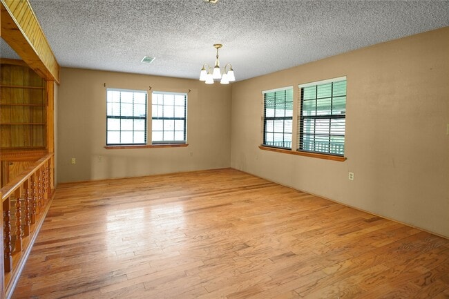 Building Photo - 22855 E Martin Dr