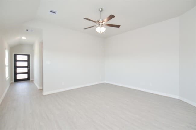 Building Photo - 7402 Sunlit Hbr Dr