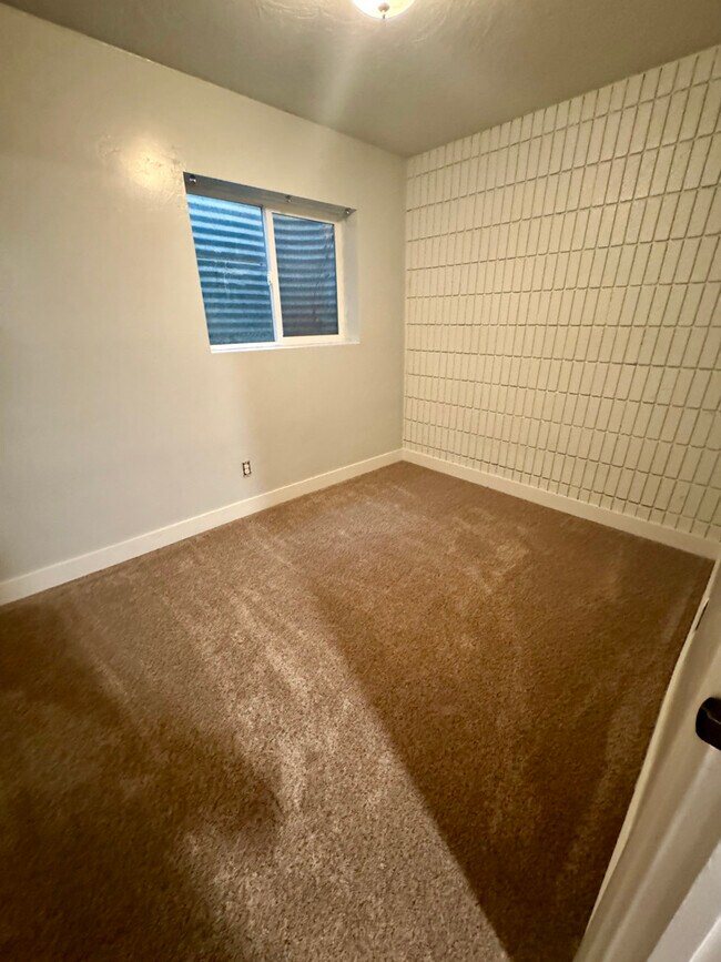 Building Photo - 781 781 N Vly Vw Dr