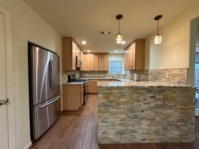 Building Photo - 4045 Osby Dr