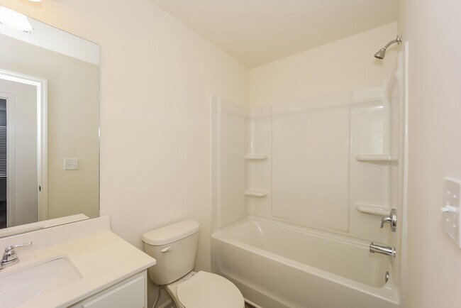 Building Photo - Fantastic 3bd/2.5ba home! Let yourself in!