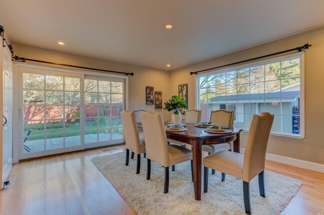 Building Photo - Three Bedroom Single Story Ranch Napa home in Coveted Hidden Valley