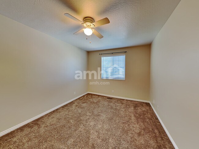 Building Photo - 3417 S Spruce View Ln