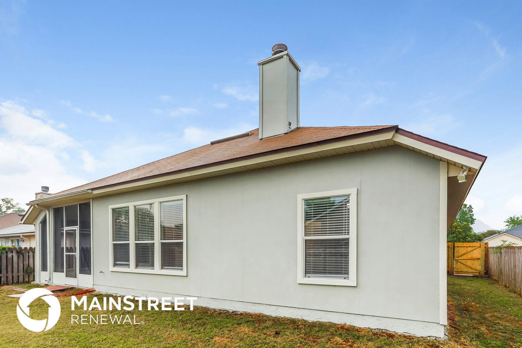 Building Photo - 1556 Glen View St