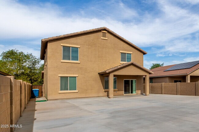 Building Photo - 24409 W Sheraton Ln