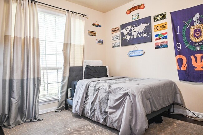 Building Photo - 13514 Mooring Pointe Dr