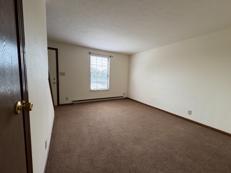 Building Photo - 608 N Highland Ave