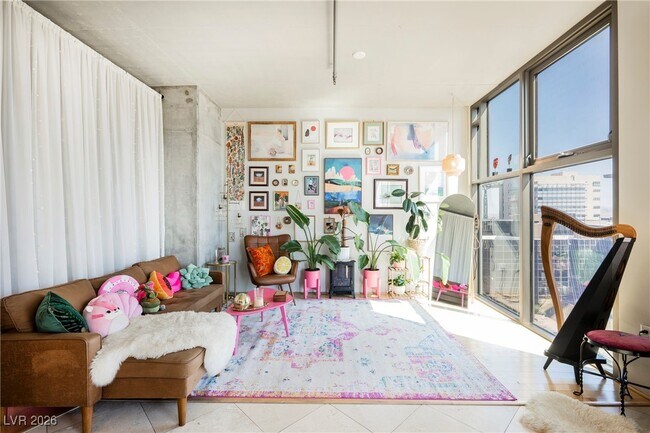 Building Photo - 353 E Bonneville Ave