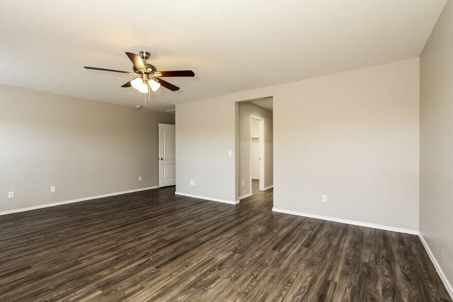 Building Photo - 7529 W St Kateri Dr