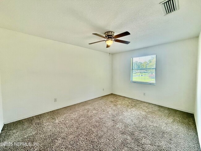 Building Photo - 366 Perthshire Dr
