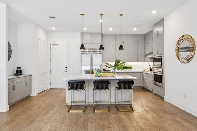Building Photo - Luxury Single-Level Corner Residence with Wolf Kitchen & Private Garage