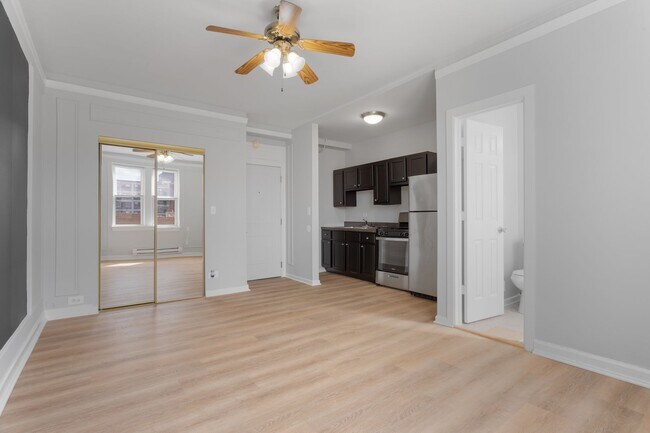 Interior Photo - The Kenmore on Edgewater