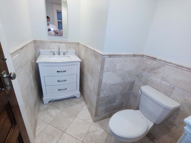 Building Photo - 455 Grand Ave