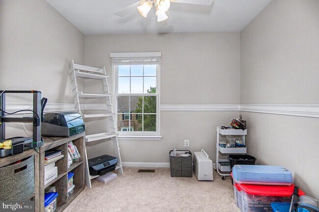 Building Photo - 510 Lilac Terrace NE