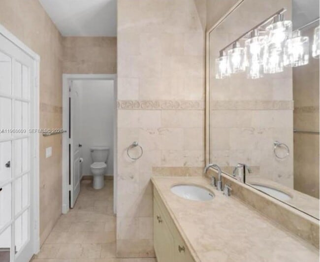 Building Photo - 3047 Day Ave