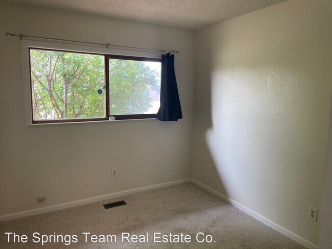 Building Photo - 2 br, 2 bath House - 82 Stovel Circle