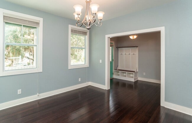 Building Photo - Home on Ladies Island