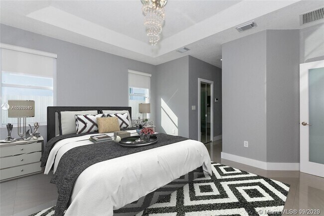 Building Photo - 15438 SW 23rd Ln