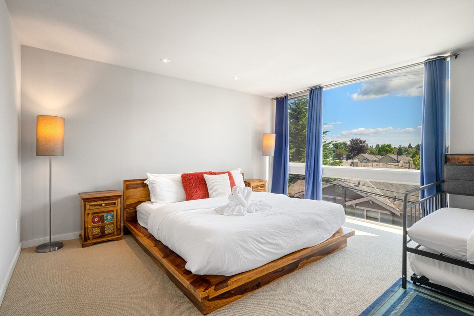 Building Photo - 4036 Linden Ave N