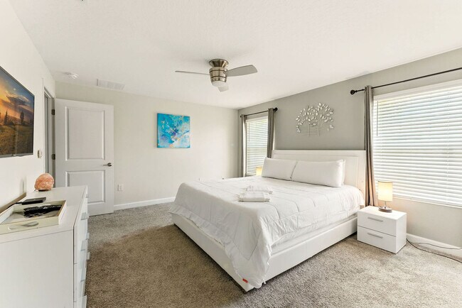 Building Photo - 4832 Dedication St