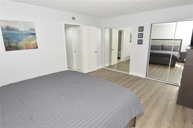 Building Photo - 12760 Indian Rocks Rd