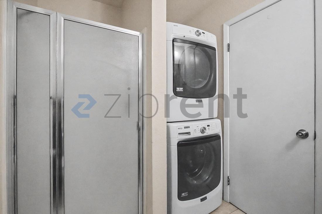 Building Photo - 1604 Hood Rd