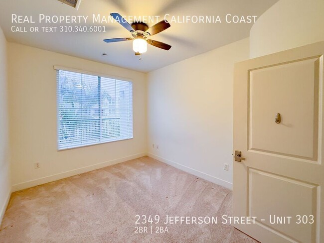 Building Photo - 2349 Jefferson St