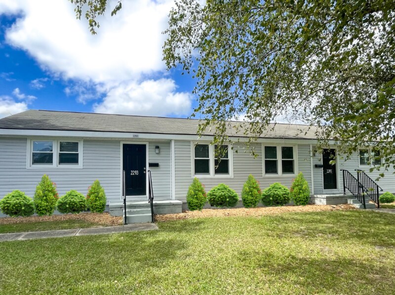 Building Photo - 2292 Onslow Dr
