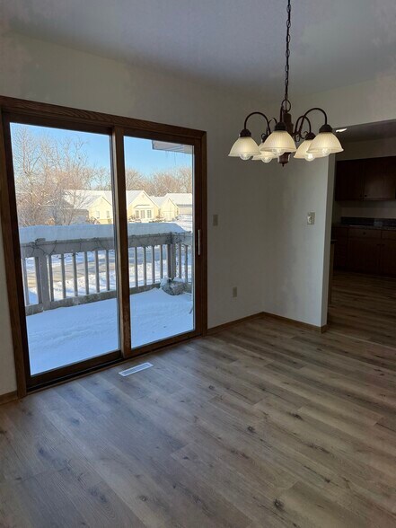 Dining Room + Balcony - 440 Hi View Dr