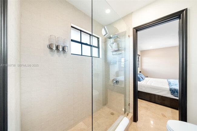 Building Photo - 5424 SW 154th Pl