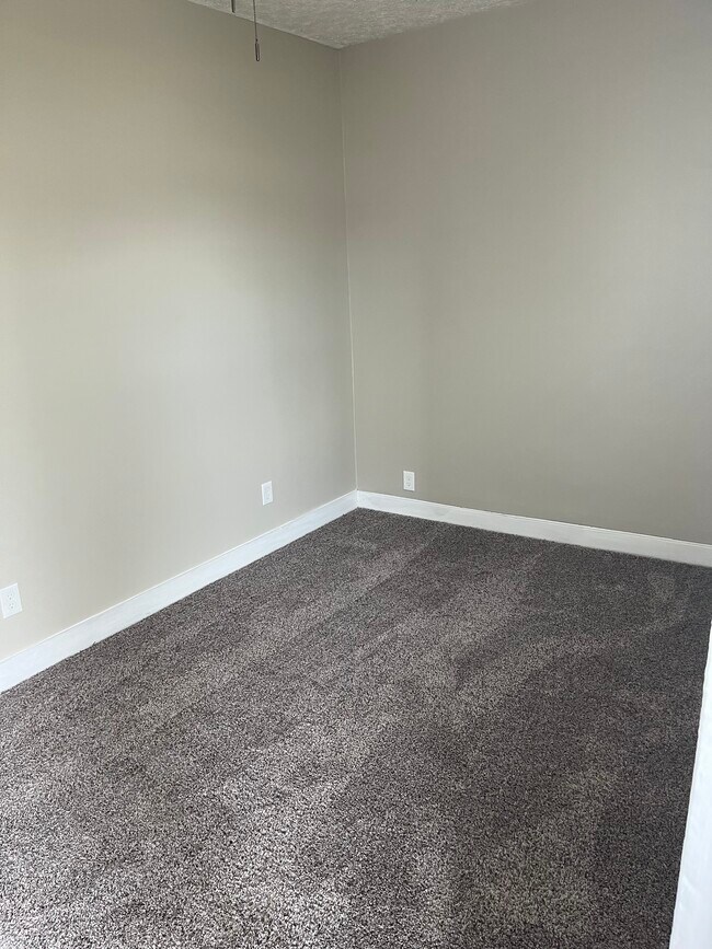 3rd Bedroom - 2113 7th Street Rd