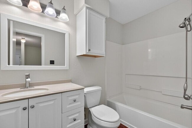 Building Photo - 1410 Green Terrace Dr