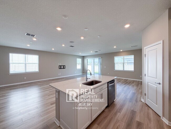 Building Photo - 20949 Cherry River Rd