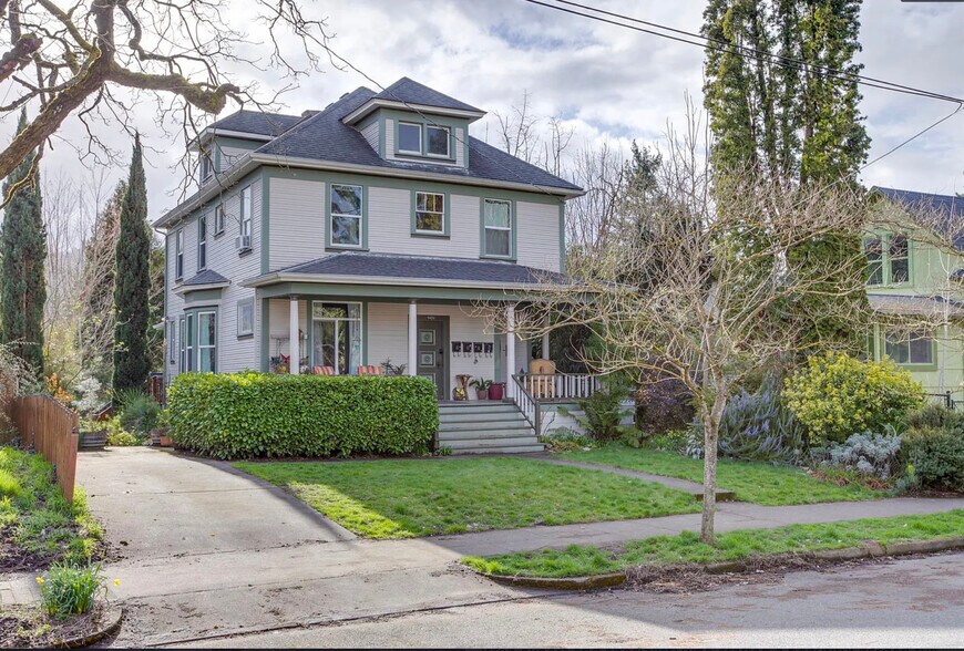 Street View - 9426 N Edison St