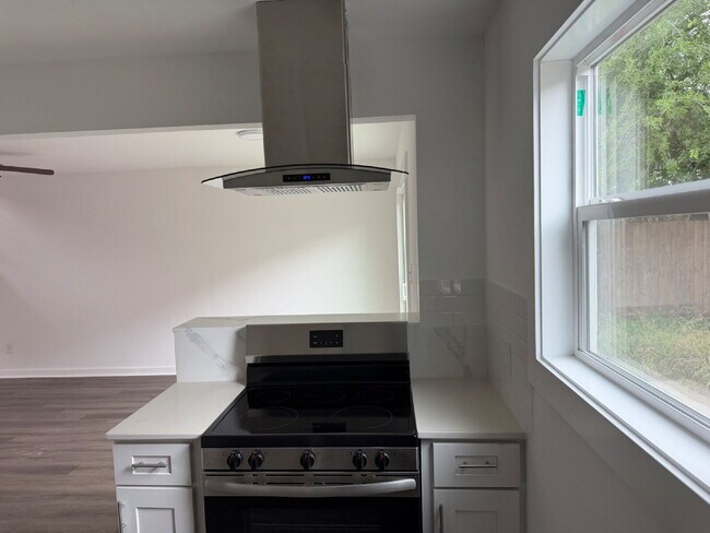 Building Photo - 7651 Oak Chase