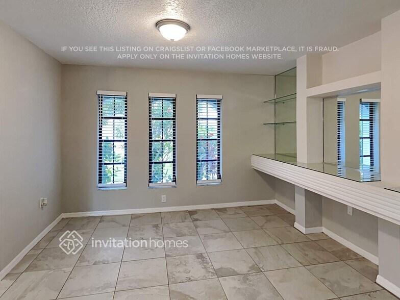 Building Photo - 2118 Amarillo Ln