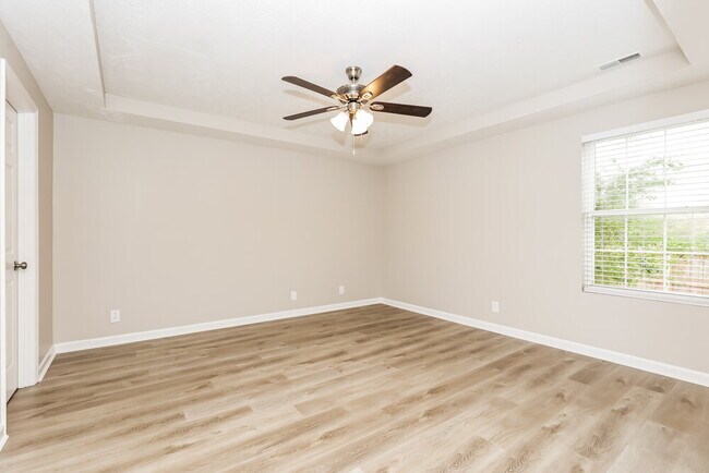 Building Photo - 3835 Precious Ave