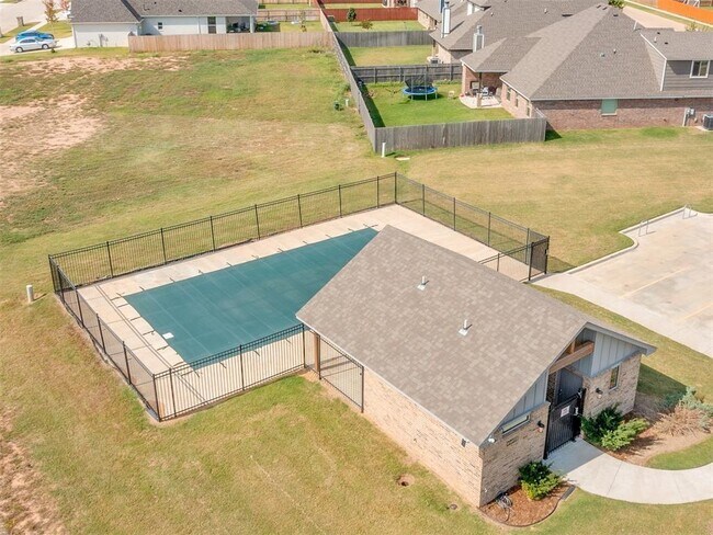 Building Photo - 1718 Zayden Ln