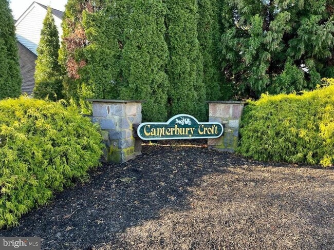 Building Photo - 1505 Potters Pl