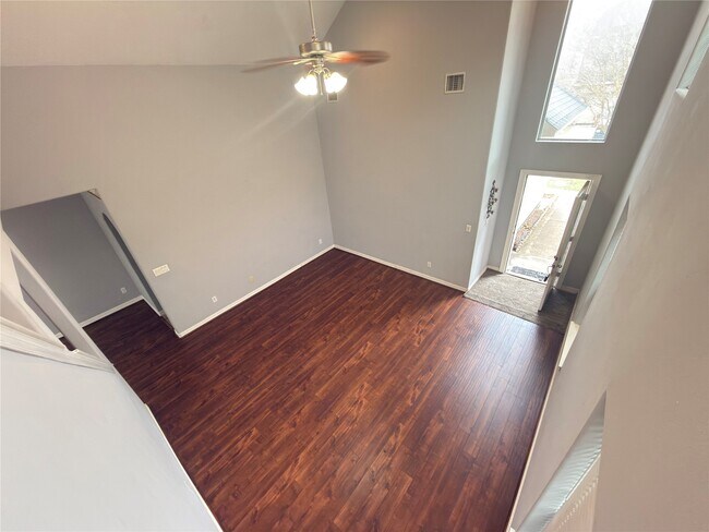 Building Photo - 10906 Panther Ct