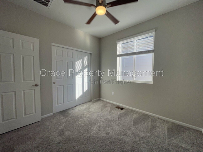 Building Photo - 9661 Truckee St