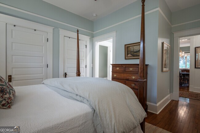 Building Photo - 290 Milledge Cir