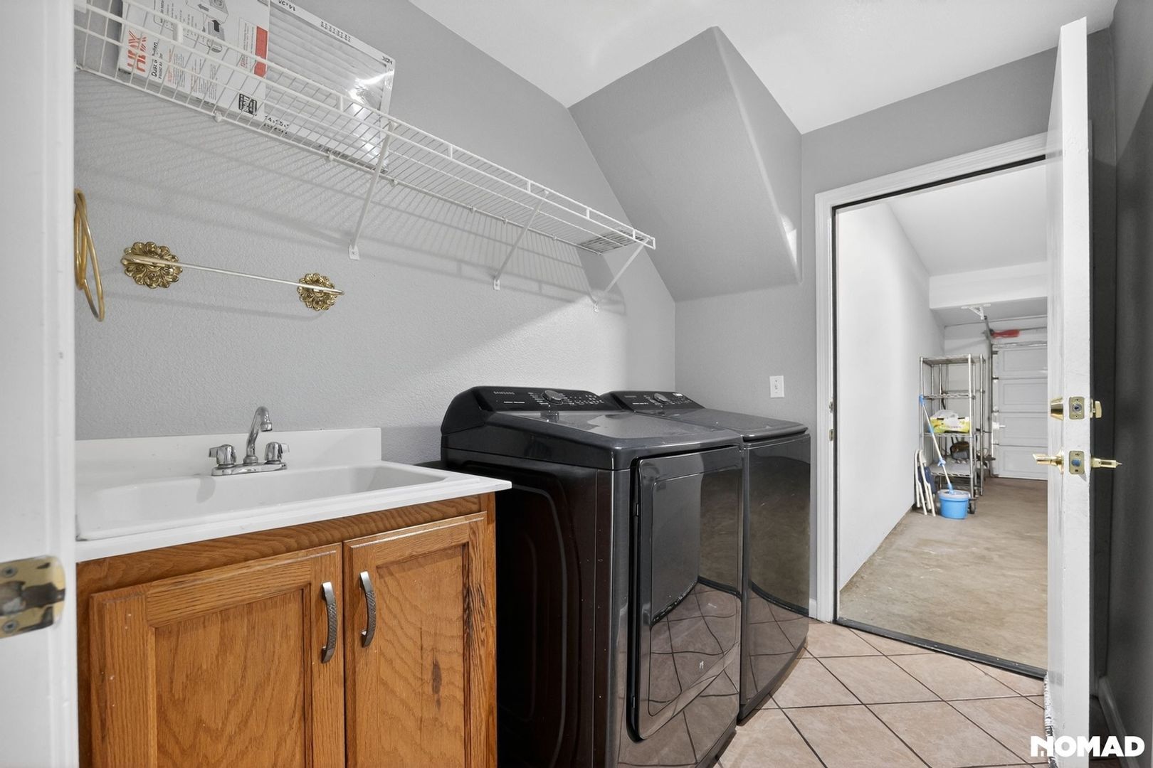 Building Photo - 1843 Oswego Ct