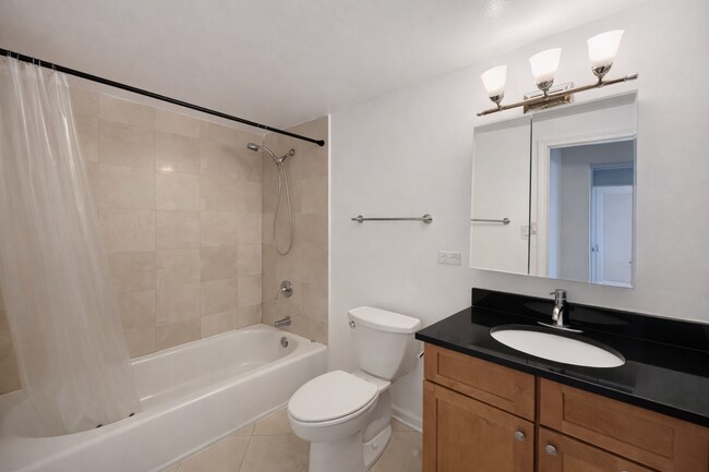 Building Photo - 4180 N Marine Dr