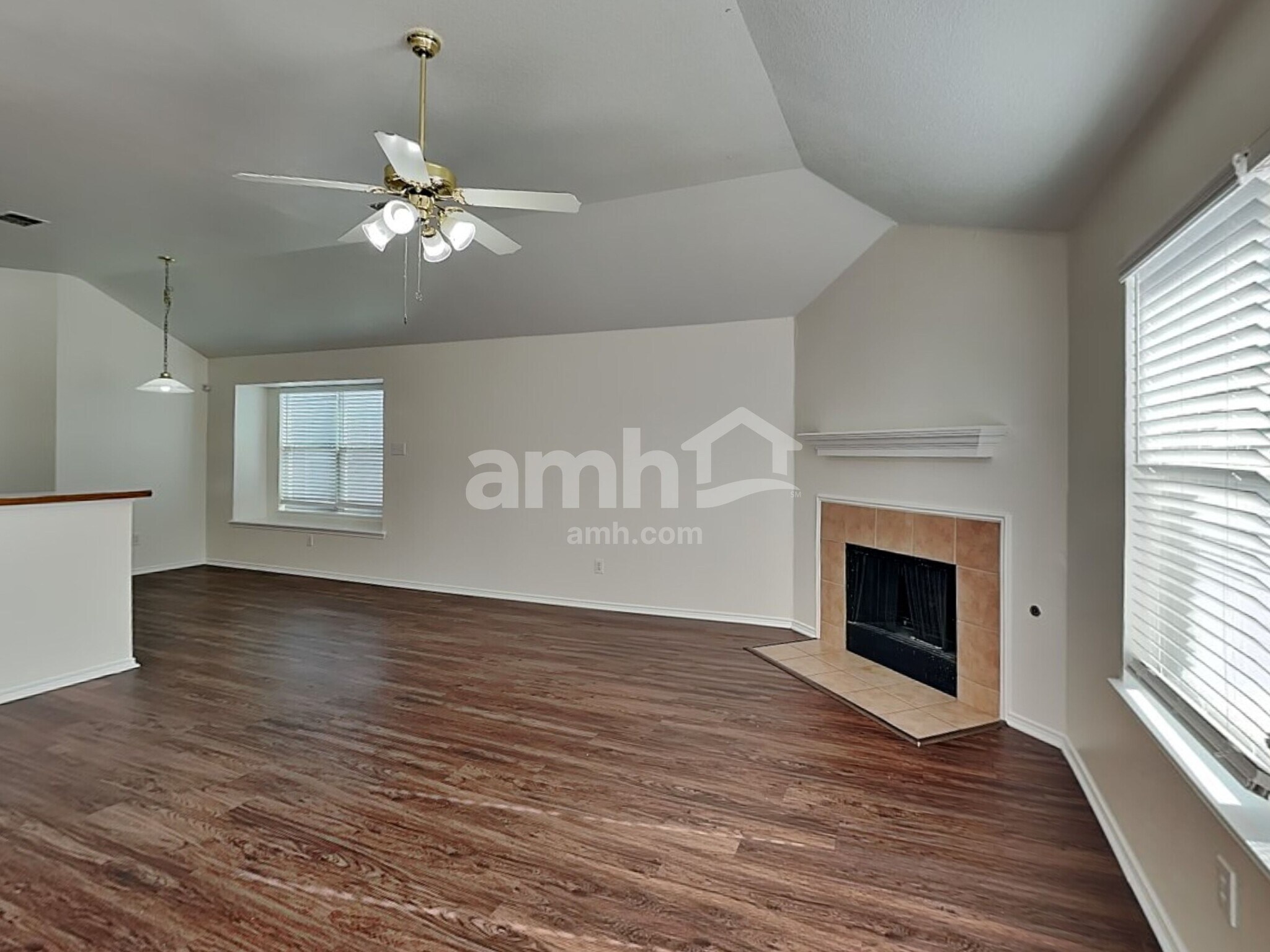 Building Photo - 432 Round Rock Rd