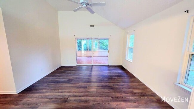 Building Photo - 8806 Healy Cir