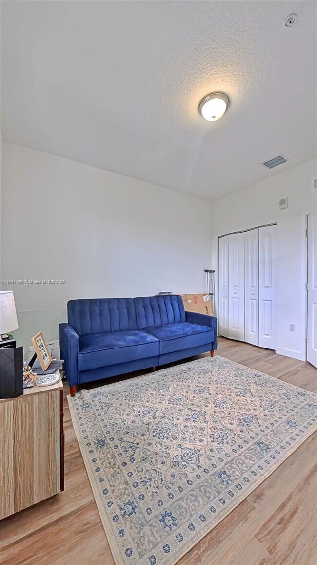 Building Photo - 15500 SW 136th St