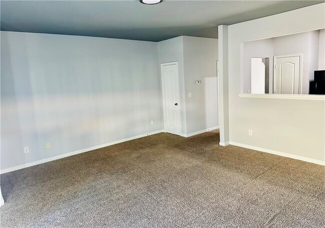 Building Photo - 6078 Oak Bend Ct