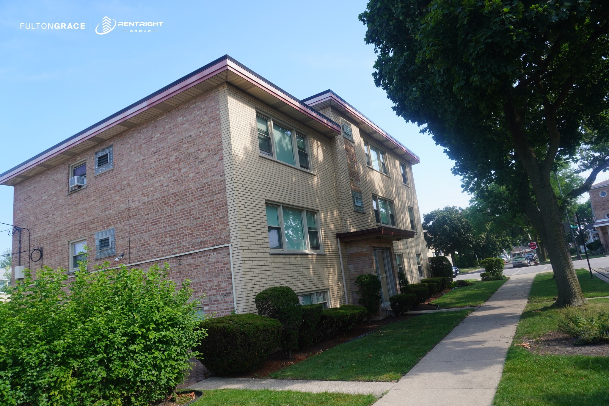 Building Photo - 5443 N Sayre Ave