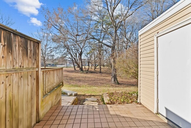 Building Photo - 2 bed Townhome in Annapolis in Hilltop Village